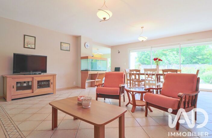 Vente Maison/villa 8 pièces — photo 4