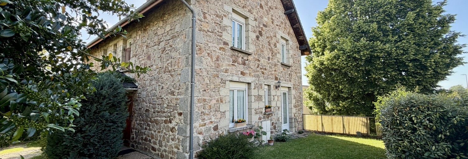 Maison 9 Pièces 264 m² à vendre à Saint-Chély-d'Apcher (48200)