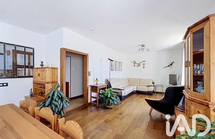 Vente Maison/villa 9 pièces — photo 2
