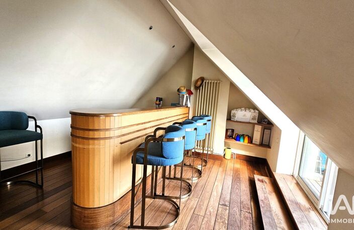 Vente Maison/villa 10 pièces — photo 2
