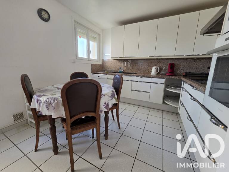 Vente Immeuble 260 m&sup2; — photo 1