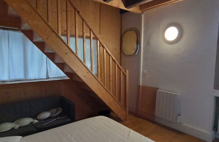 Location Appartement 1 pièce — photo 2