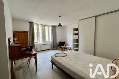 Appartement 4 pièces 240000 €