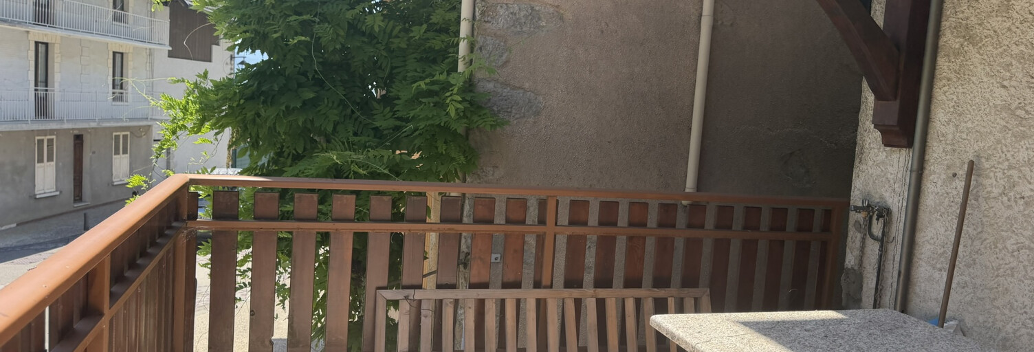Maison 5 Pièces 114 m² à louer à Saint-Jean-de-la-Porte (73250)