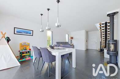 Maison 4 pièces 300000 €