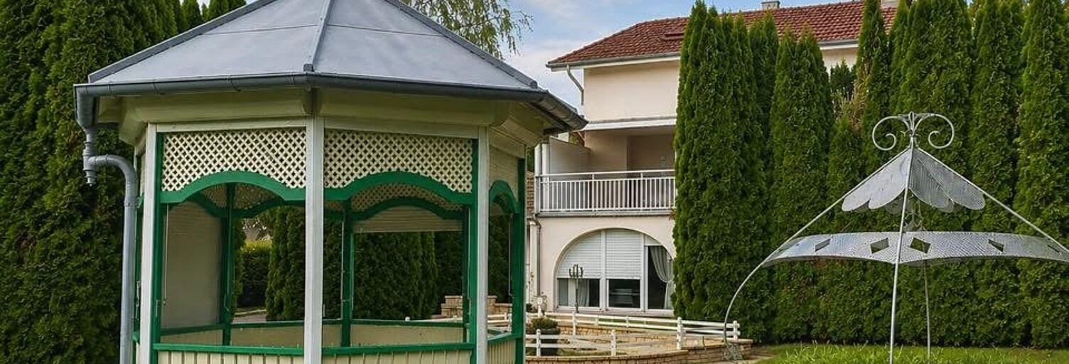 Maison 11 Pièces 302 m² à vendre à Hérimoncourt (25310)
