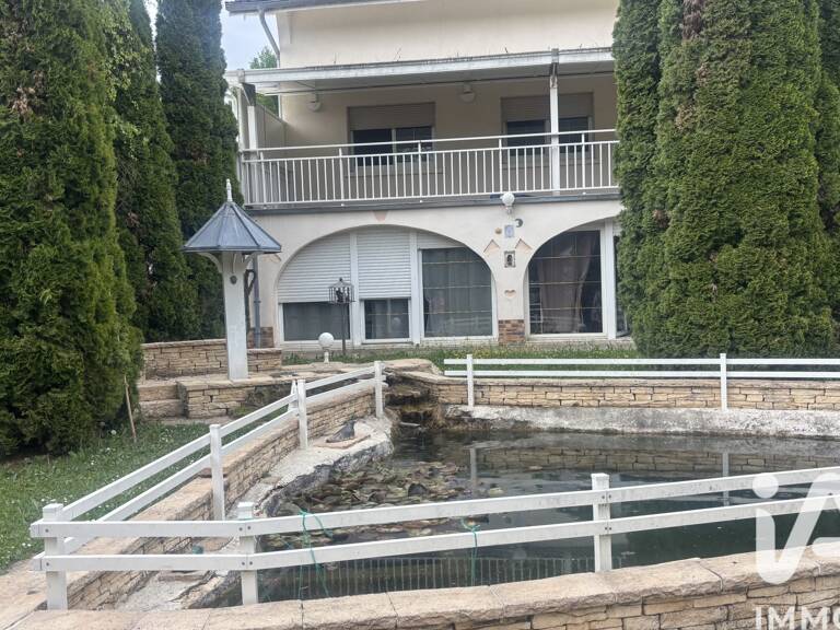 Vente Maison/villa 11 pièces — photo 1