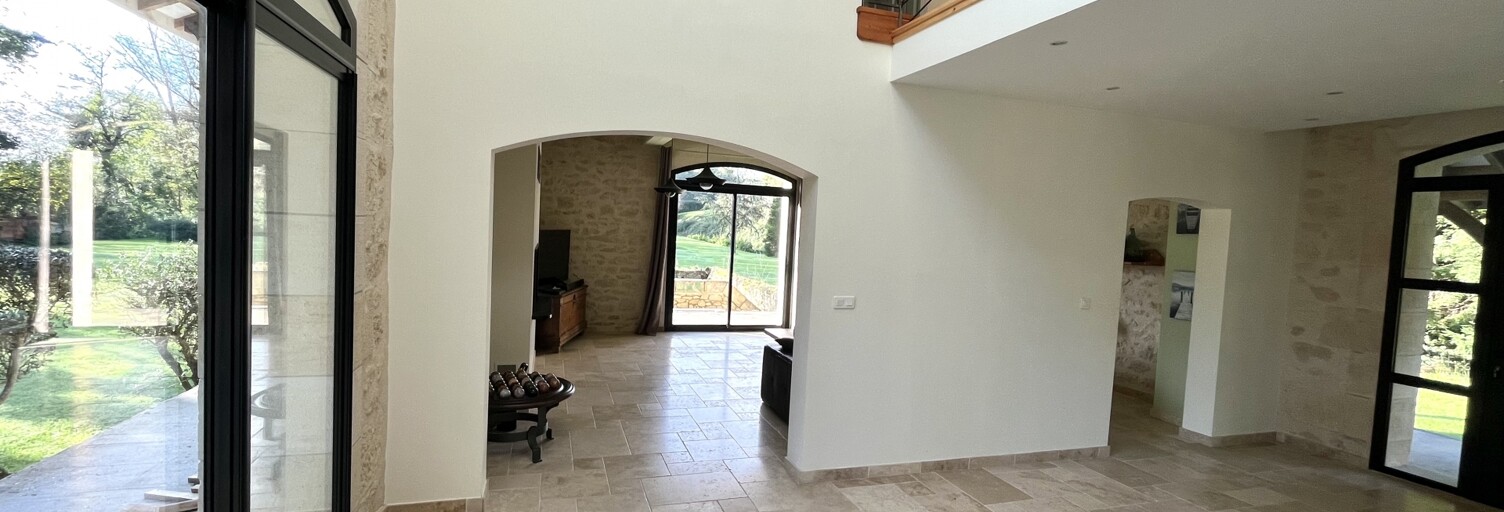 Maison 8 Pièces 283 m² à vendre à Bellefond (33760)