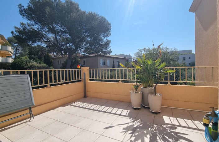 BOULOURIS   2 pièces au calme avec terrasse et garage — photo 2