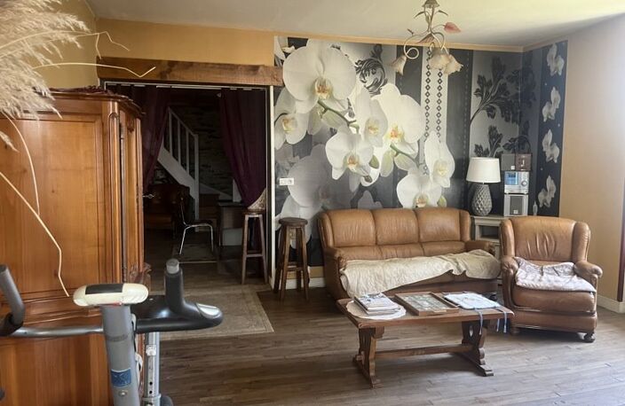Maison en pierre de 5 pièces principales — photo 2