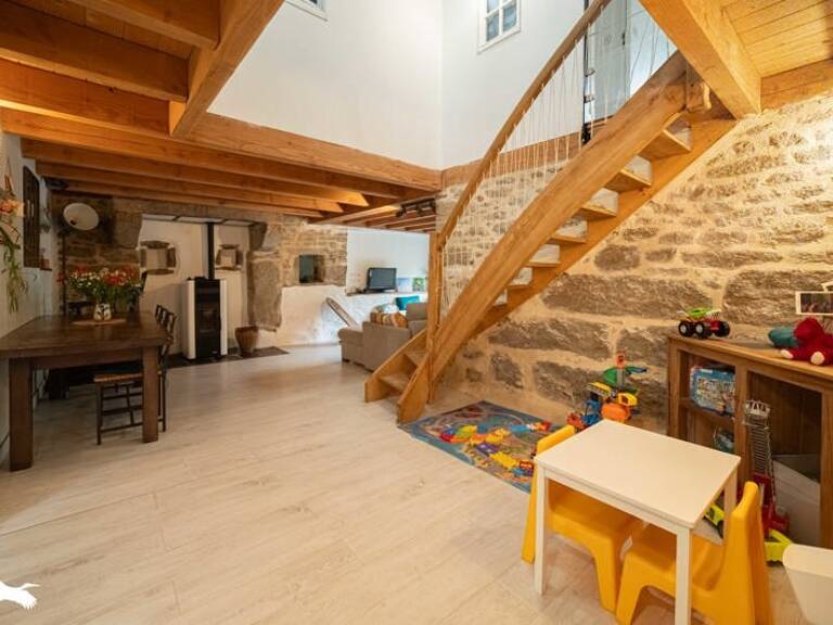 Maison en pierre de 5 pièces principales — photo 1
