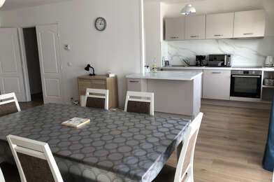 Appartement 3 pièces 1260 €
