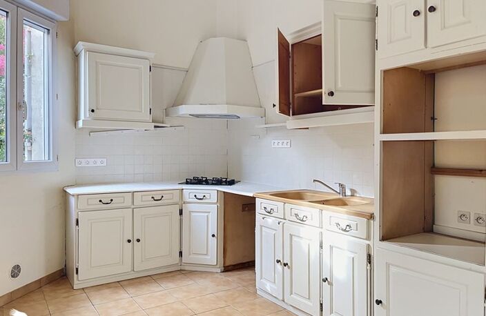 Maison en pierre de 8 pièces principales — photo 4