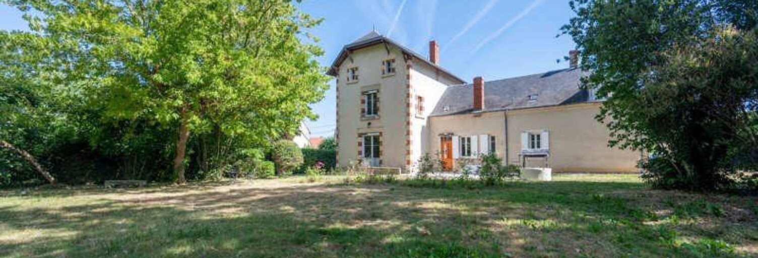 Maison 9 Pièces 210 m² à vendre à Ourouer-les-Bourdelins (18350)