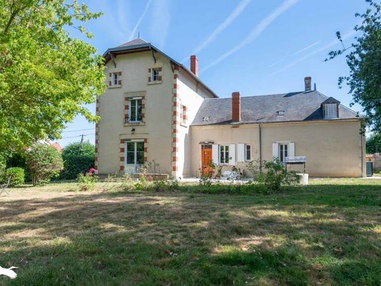 Maison de ville de 9 pièces principales — photo 1