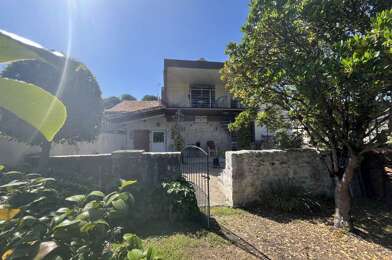 Immeuble  213000 €