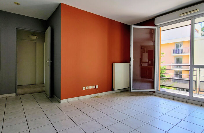 Centre-ville Villefranche-sur-Saône proximité gare Apparteme — photo 4