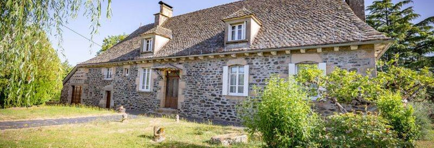 Maison 11 Pièces 193 m² à vendre à Saint-Julien-aux-Bois (19220)