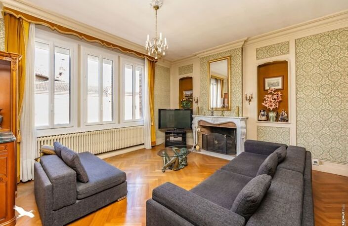 Hôtel Particulier de 17 pièces principales — photo 2