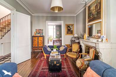 Maison 9 pièces 817808 €