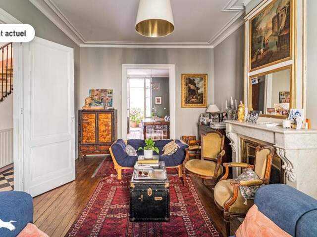 Maison en pierre de 9 pièces principales — photo du bien