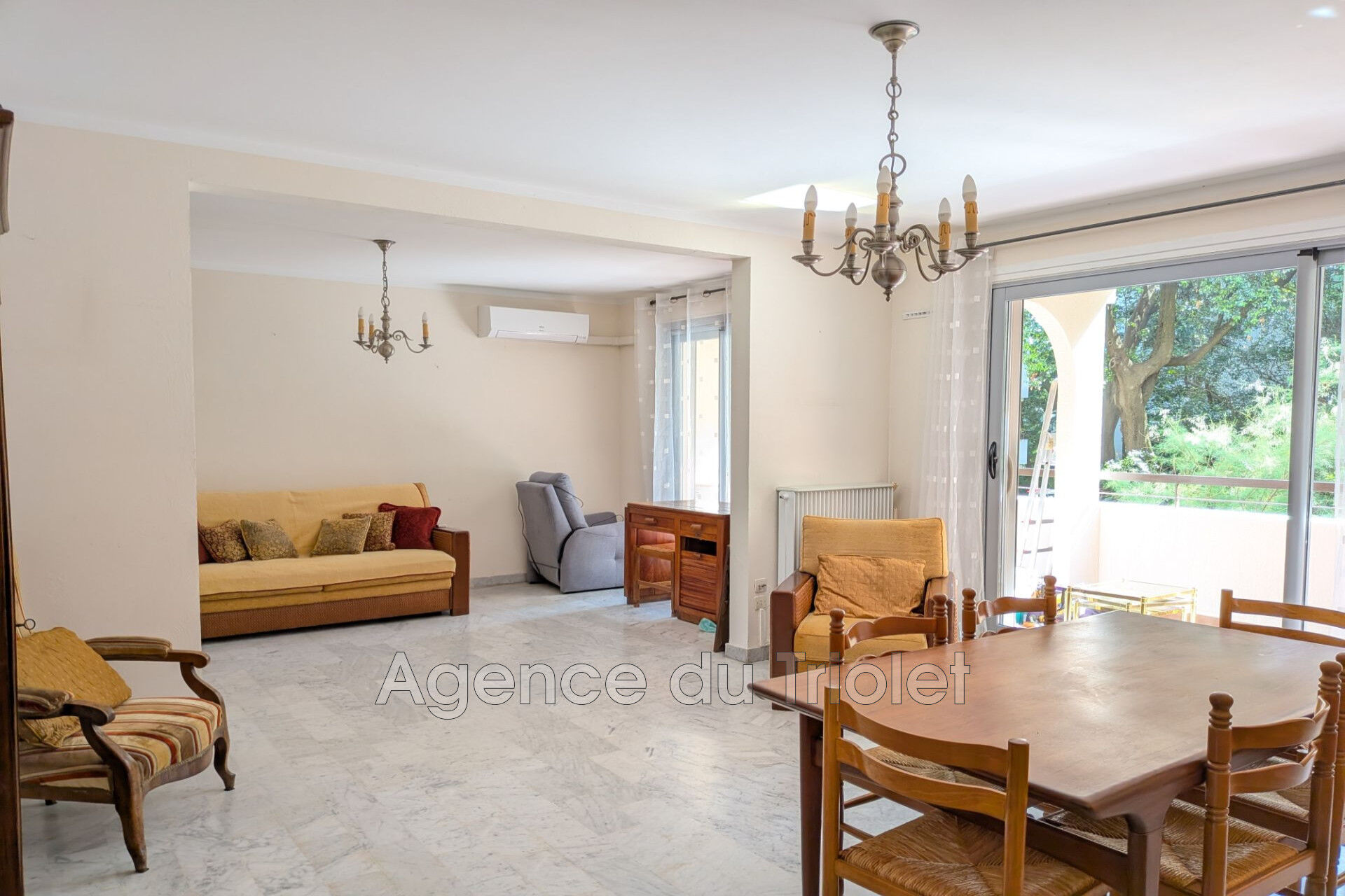 Agence immobilière de AGENCE DU TRIOLET