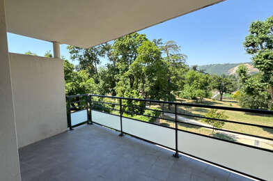 Appartement 3 pièces 770 €