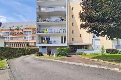 Appartement 6 pièces 1502 €