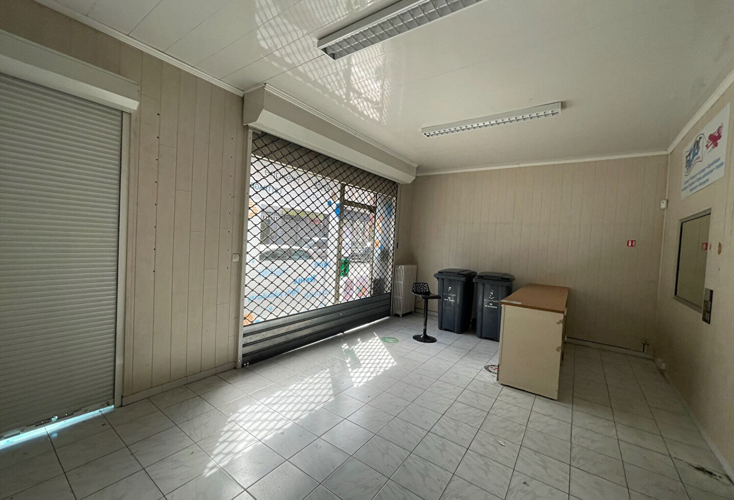 Local commercial Centre de Valenciennes — photo 1