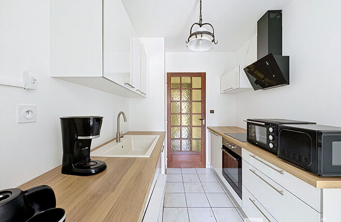 Appartement  Bourgoin-jallieu 4 pièce(s) 83 m2 — photo 2