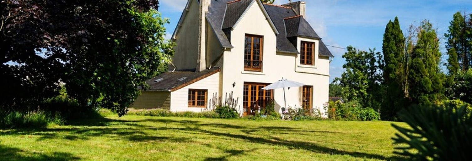 Commerce 14 Pièces 273 m² à vendre à Plonévez-du-Faou (29530)