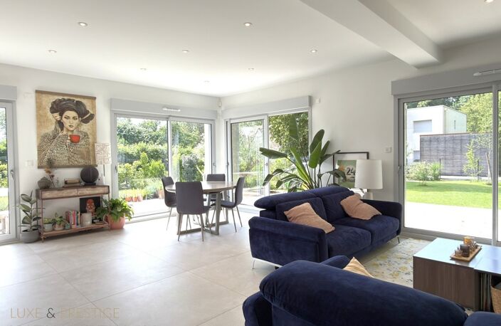 Maison d'architecte de 2021 , a vendre , a  SAINT JEAN DE BRAYE , TERRASSE ET JARDIN — photo 4