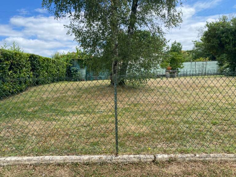 Terrain à bâtir à Espiet (33420) — photo 1