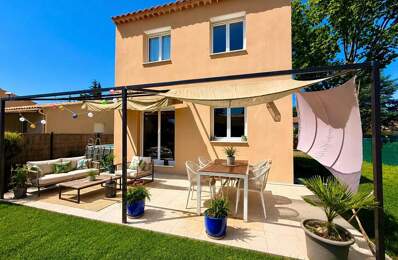 Maison à vendre à Maillane — photo du bien