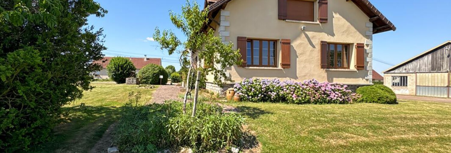 Maison 9 Pièces 197 m² à vendre à Semur-en-Auxois (21140)