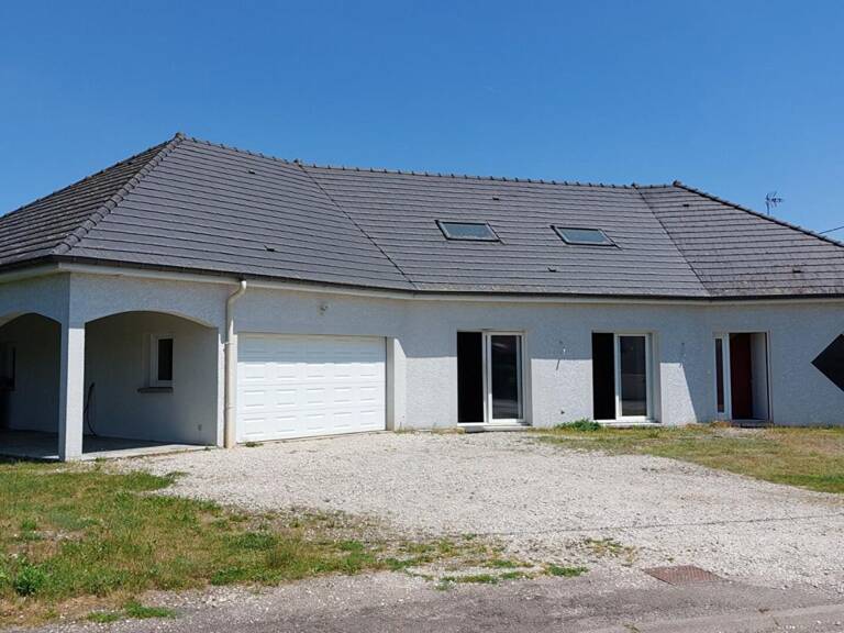 Maison Saint Loup sur Semouse 6 pièce(s) 214 m2 plain pied jardin — photo 1
