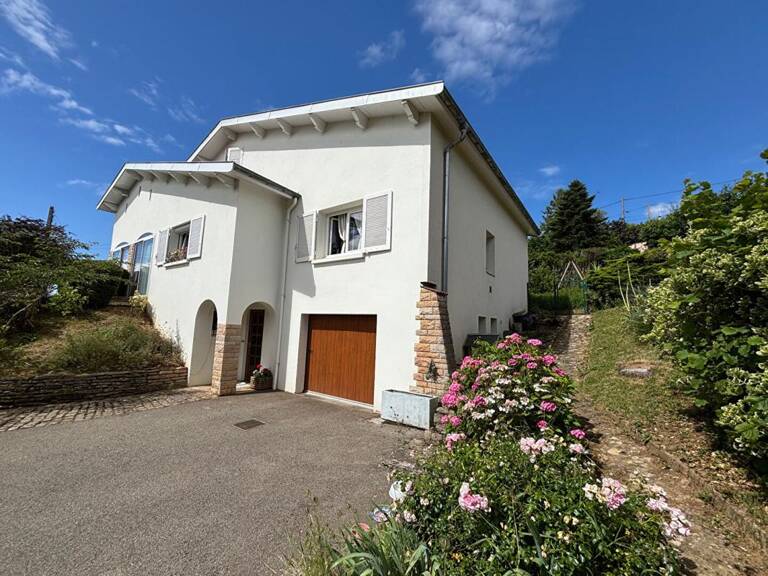 Maison de ville au calme dans la verdure — photo 1