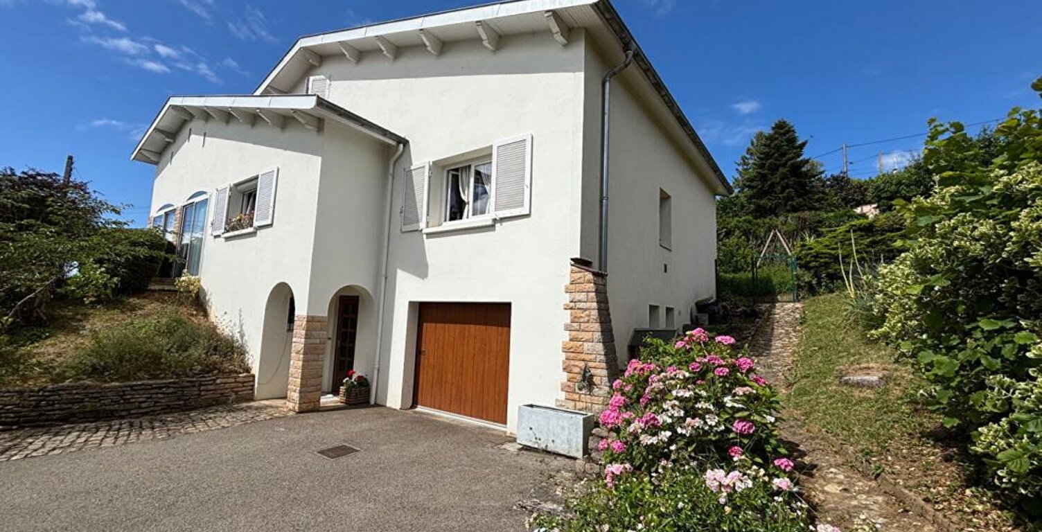 Maison de ville au calme dans la verdure — photo 1