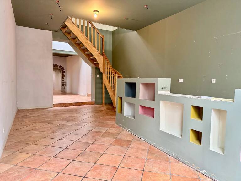Vieux Douai – immeuble de 300 m² (251 m² habitables) - Garage 42 — photo 1