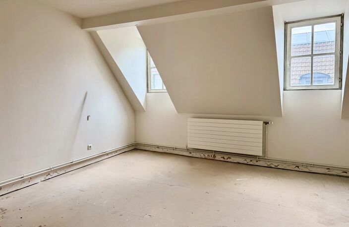 Vieux Douai – immeuble de 300 m² (251 m² habitables) - Garage 42 — photo 4
