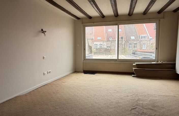 Vieux Douai – immeuble de 300 m² (251 m² habitables) - Garage 42 — photo 5