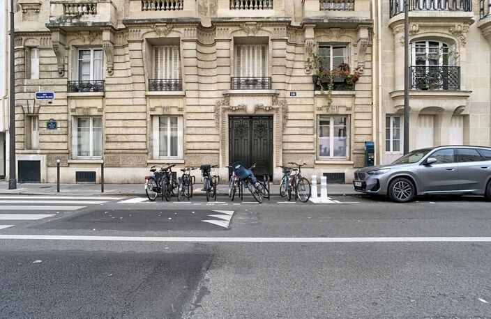Plaine Monceau - Rue Philibert Delorme - T3 de 68 m² au RDC - Professions libérales autorisées — photo 4