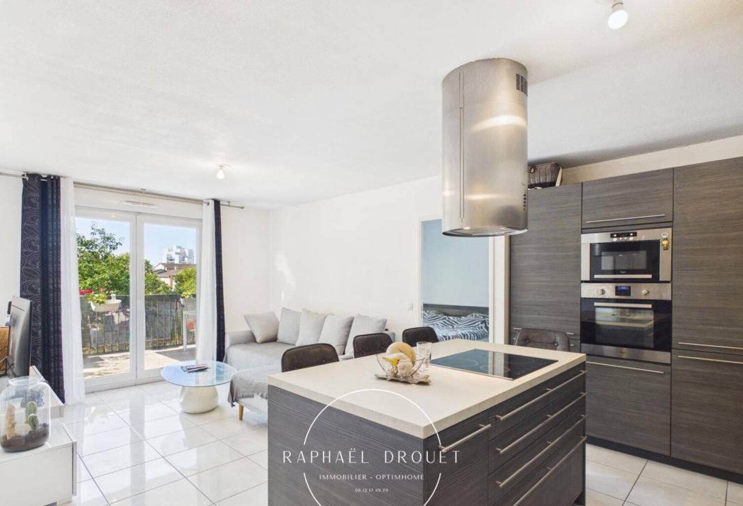 VAULX-EN-VELIN VILLAGE SUD – APPARTEMENT T4 DE 74 m² AVEC TERRASSE ET GARAGE — photo 1