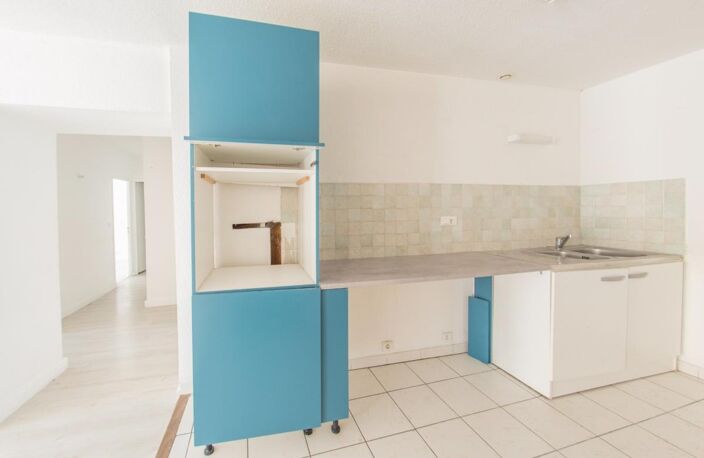 CLERMONT-L’HÉRAULT (34800) – APPARTEMENT 4 PIÈCES – 3 CHAMBRES – SÉJOUR 30M² – EXPOSITION SUD-EST – DPE B — photo 5