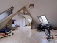 Maison bourgeoise avec piscine sur plus de 13 000 m², cadre calme et intimité préservée — photo 2