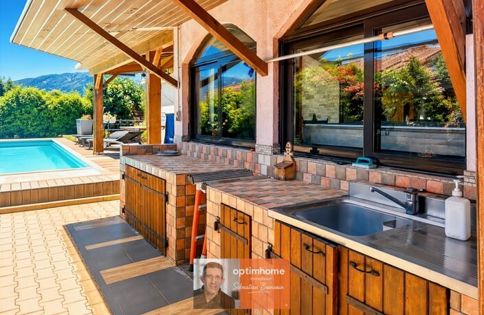GHISONACCIA – MAISON FAMILIALE AVEC PISCINE, JACUZZI ET PANNEAUX SOLAIRES — photo 2