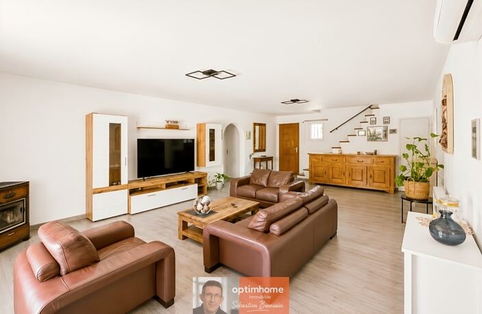 GHISONACCIA – MAISON FAMILIALE AVEC PISCINE, JACUZZI ET PANNEAUX SOLAIRES — photo 3