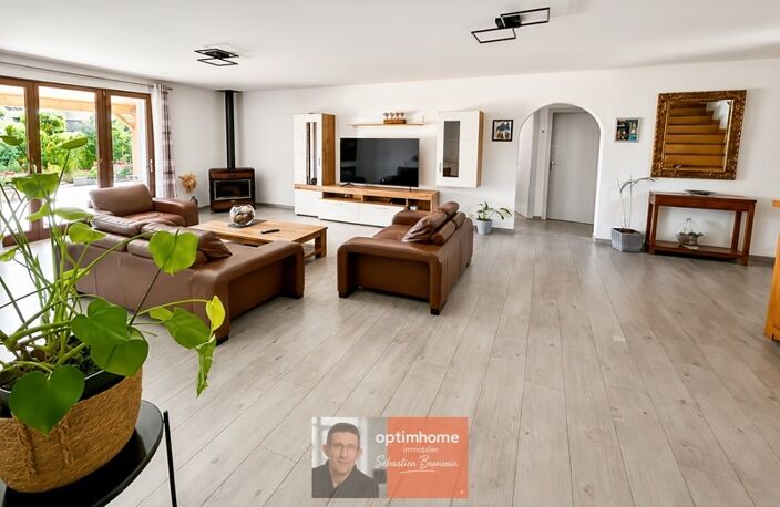 GHISONACCIA – MAISON FAMILIALE AVEC PISCINE, JACUZZI ET PANNEAUX SOLAIRES — photo 4
