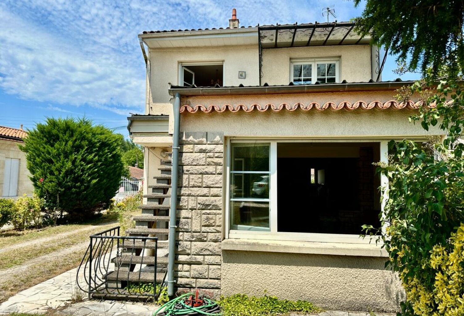 Villenave-d'Ornon – Hourcade | Maison à rénover sur grande parcelle de 1 300 m² avec garage — photo 1