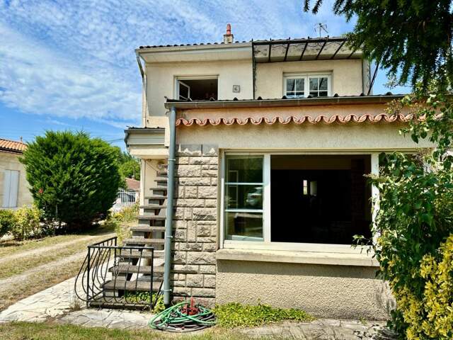 Villenave-d'Ornon – Hourcade | Maison à rénover sur grande parcelle de 1 300 m² avec garage — photo du bien